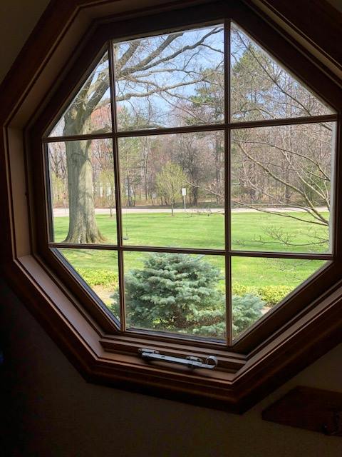 wooden octagon accent window